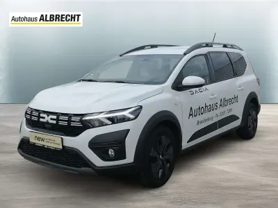 Gebraucht Dacia Jogger Expression 91 PS (66 kW) 2025 Arktisweiß Van / Kleinbus