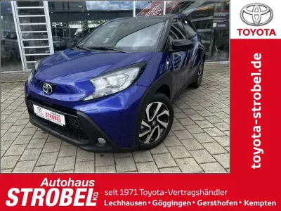 Neu Toyota Aygo X 72 PS (52 kW) 2025 Juniper blue metallic/dach mys SUV