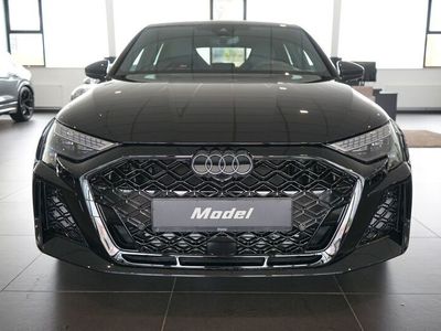 Mythosschwarz metallic Gebraucht 2024 Audi RS3 Sportback Sport Kleinwagen | 75.900 €