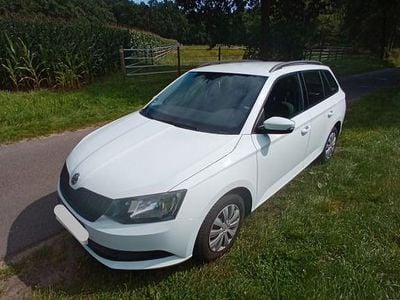 Gebraucht Skoda Fabia Active 75 PS (55 kW) 2016 Weiß Kombi