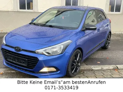 Gebraucht Hyundai i20 Passion 84 PS (61 kW) 2018 Blau Limousine