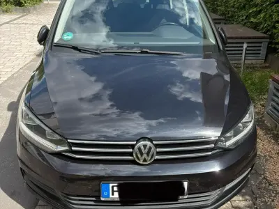 Gebraucht VW Touran Comfortline 150 PS (110 kW) 2016 Schwarz Van / Kleinbus