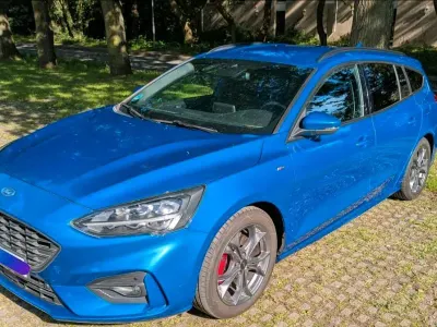 Gebraucht Ford Focus ST-Line X 150 PS (110 kW) 2021 Blau Kombi