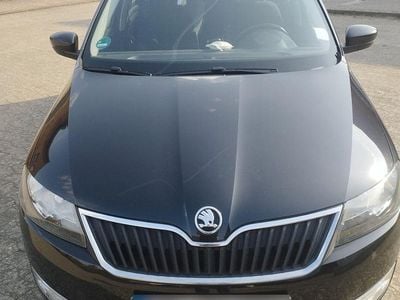 Gebraucht Skoda Rapid Ambition 90 PS (66 kW) 2015 Schwarz Kleinwagen