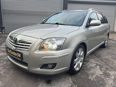 Gebraucht Toyota Avensis Executive 163 PS (119 kW) 2006 Silber Kombi