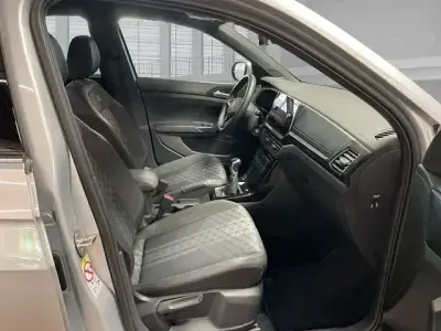 Gebraucht VW T-Cross R-line 116 PS (85 kW) 2024 Silber SUV