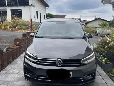 Gebraucht VW Touran R-line 150 PS (110 kW) 2018 Grau Van / Kleinbus