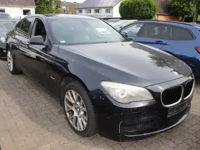 Gebraucht BMW 730 M Sport 245 PS (180 kW) 2011 Carbonschwarz Limousine