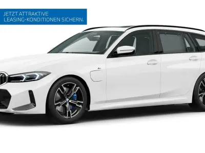 Gebraucht BMW 330e Comfort Edition 292 PS (214 kW) 2025 Weiß Kombi