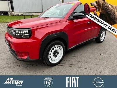 Gebraucht Fiat Grande Panda Red 61 kW (83 PS) 2025 Rot Kleinwagen