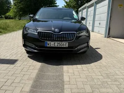 Gebraucht Skoda Superb Style 156 PS (114 kW) 2020 Schwarz Kombi