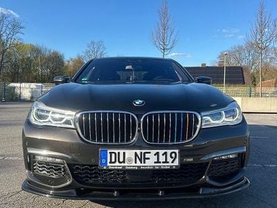 Gebraucht BMW 750 Performance 400 PS (294 kW) 2017 Braun Limousine