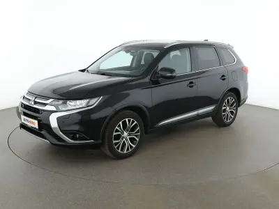 Używany Mitsubishi Outlander Edition 150 KM (110 kW) 2018 Czarny SUV