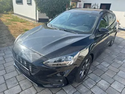 Gebraucht Ford Focus ST-Line 150 PS (110 kW) 2019 Schwarz Kombi