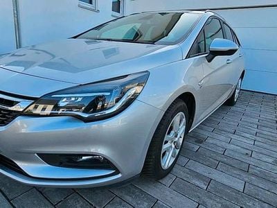 Gebraucht Opel Astra Business 136 PS (100 kW) 2018 Silber Kombi