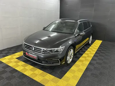 Gebraucht VW Passat GTE 218 PS (160 kW) 2020 Schwarz Kombi