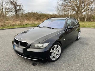 Gebraucht BMW 320 169 PS (124 kW) 2007 Schwarz Kombi