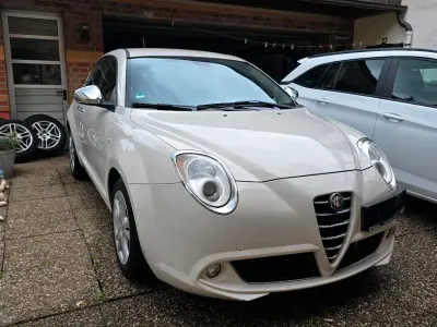 Gebraucht Alfa Romeo MiTo 104 PS (76 kW) 2011 Beige Kleinwagen