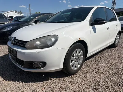 Gebraucht VW Golf VI Style 105 PS (77 kW) 2011 Weiß Kleinwagen
