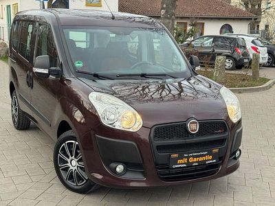 Gebraucht Fiat Doblò Dynamic 90 PS (66 kW) 2011 Braun Van / Kleinbus