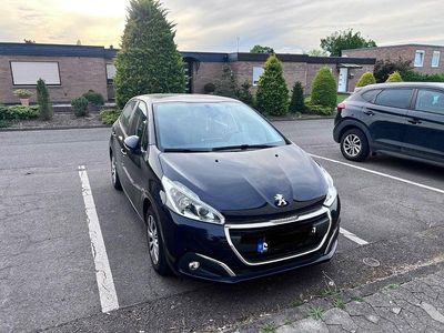 Usata Peugeot 208 Active 83 CV (61 kW) 2019 Nero Utilitaria