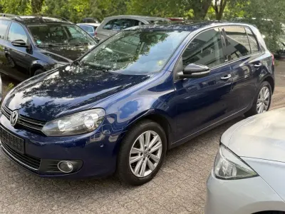 Gebraucht VW Golf VI Style 105 PS (77 kW) 2011 Blau Kleinwagen