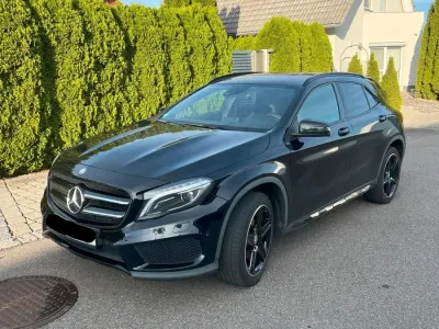 Gebraucht Mercedes GLA250 AMG line 211 PS (155 kW) 2015 Schwarz SUV