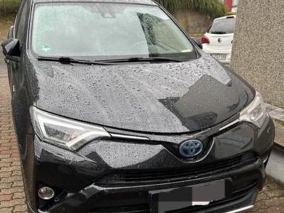 Schwarz Gebraucht 2019 Toyota RAV4 Hybrid SUV | 21.500 €