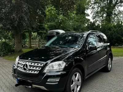 Gebraucht Mercedes ML300 231 PS (169 kW) 2011 Schwarz SUV