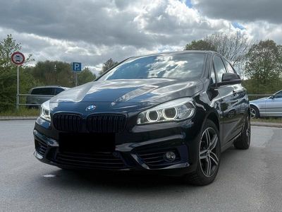 Second-hand BMW 216 Sport Line 116 CP (85 kW) 2016 Negru Break