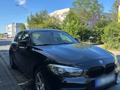 Gebraucht BMW 116 Advantage 109 PS (80 kW) 2015 Schwarz Kleinwagen