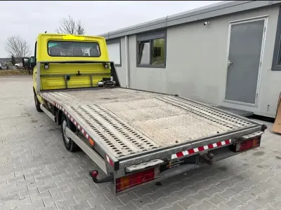 Używany Mercedes Sprinter 109 KM (80 kW) 2001 Żółty