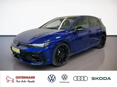 Second-hand VW Golf VIII Black Edition 333 CP (244 kW) 2025 Negru Berlinǎ