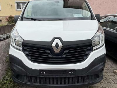 Gebraucht Renault Trafic Komfort 120 PS (88 kW) 2016 Gletscherweiss Van / Kleinbus