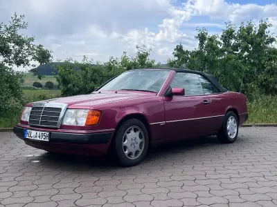 Gebraucht Mercedes 300 220 PS (161 kW) 1992 Rot Cabrio