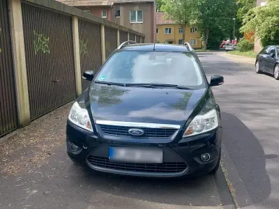Usata Ford Focus 101 CV (74 kW) 2010 Nero Station wagon