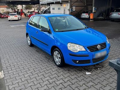 Gebraucht VW Polo 64 PS (47 kW) 2005 Blau Kleinwagen