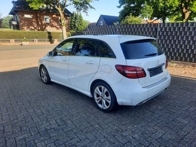 Mercedes B180