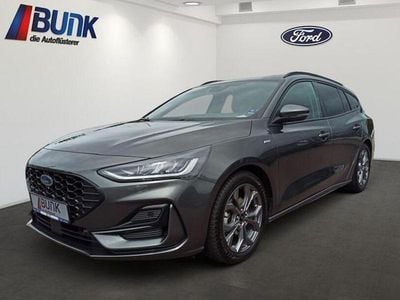 Gebraucht Ford Focus ST-Line X 155 PS (114 kW) 2024 Polar silber metallic Limousine