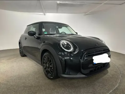 Gebraucht Mini Cooper Classic 136 PS (100 kW) 2023 Schwarz Kleinwagen