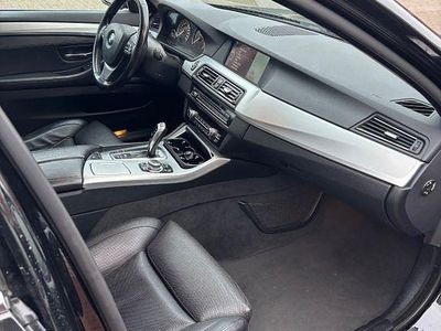 Gebraucht BMW 530 258 PS (189 kW) 2011 Schwarz Kombi