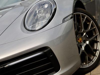 Porsche 911 Carrera