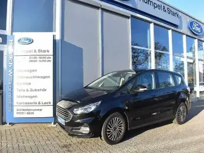 Gebraucht Ford S-MAX Trend 150 PS (110 kW) 2022 Obsidianschwarz metallic Van / Kleinbus