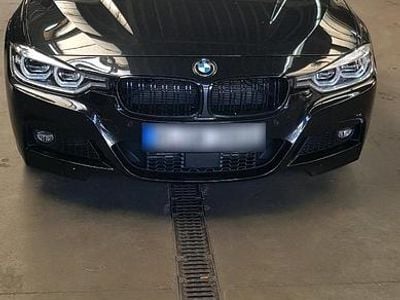 Begagnad BMW 335 M Sport 313 HK (230 kW) 2018 Svart Kombi