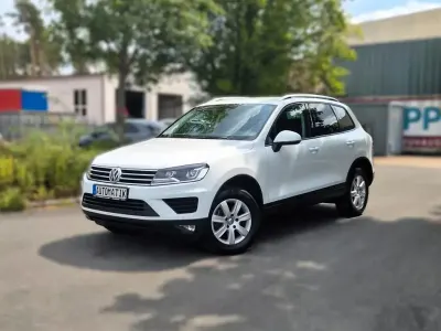 Gebraucht VW Touareg 204 PS (150 kW) 2017 Weiß SUV