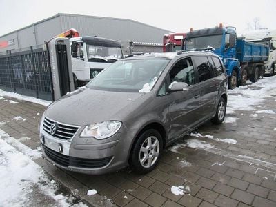 Grau Gebraucht 2008 VW Touran United Van / Kleinbus | 3.590 € (Guter Preis)