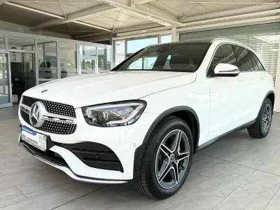 Gebraucht Mercedes GLC220 AMG line 194 PS (142 kW) 2020 Polarweiss SUV