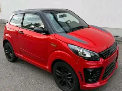 Käytetty Ligier JS50 2017 Punainen Viistoperä