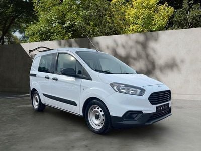Weiß Gebraucht 2019 Ford Transit Kombi | 9.999 € (Guter Preis)