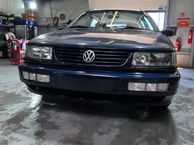 Brugt VW Passat GT 90 HK (66 kW) 1993 Blå Stationcar